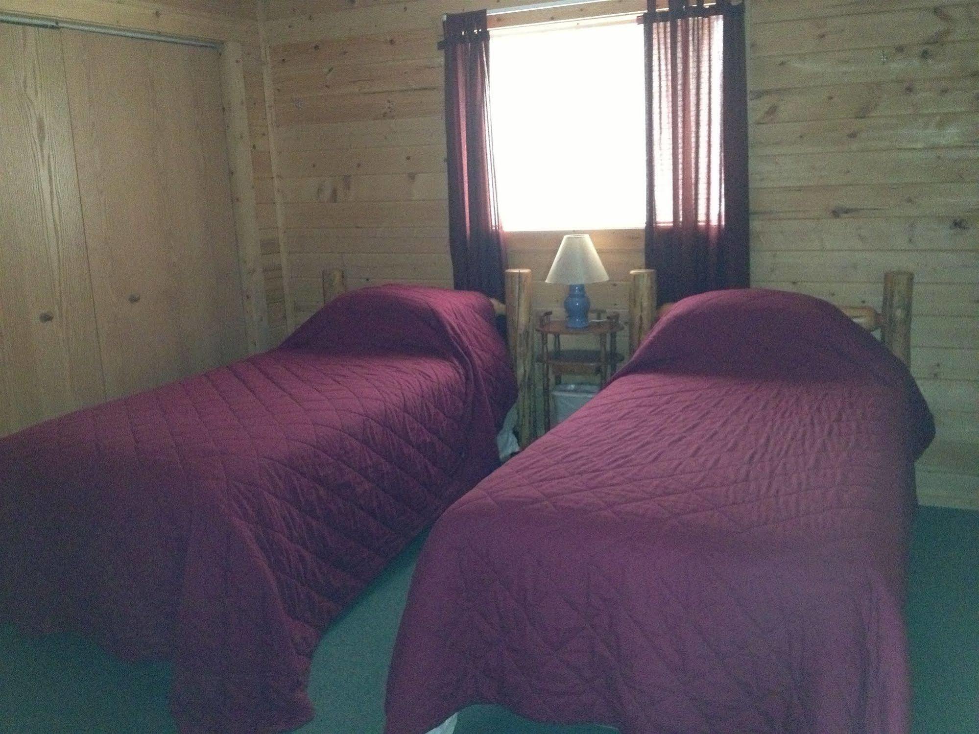 Drift Lodge Moose Bay Cabins Island Park Eksteriør billede